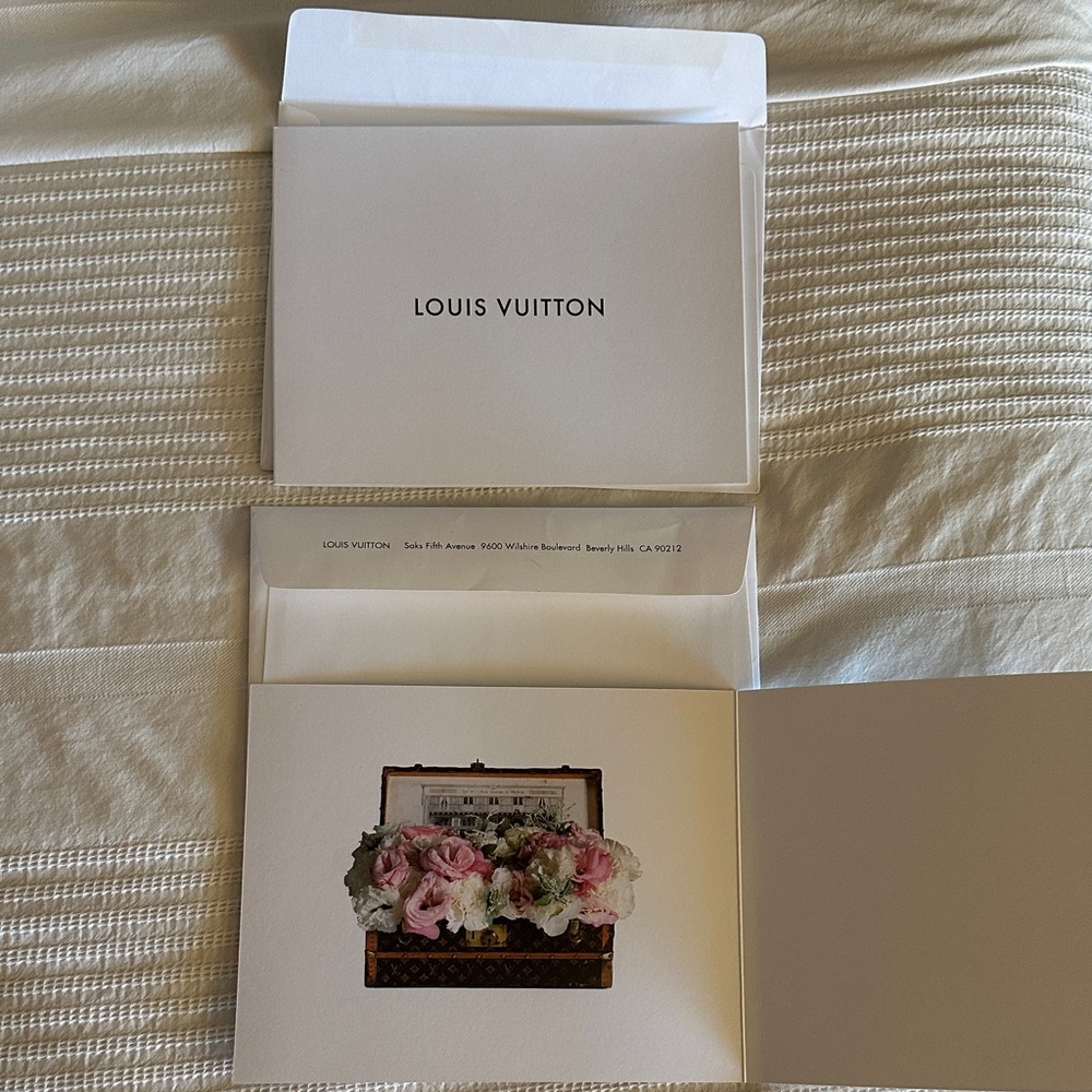 Louis Vuitton greeting Card and envelop 8x6.5 2 pieces (two cards +2 envelopes)
